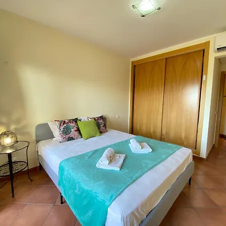 Daire Sunny Style With Pool By Homing