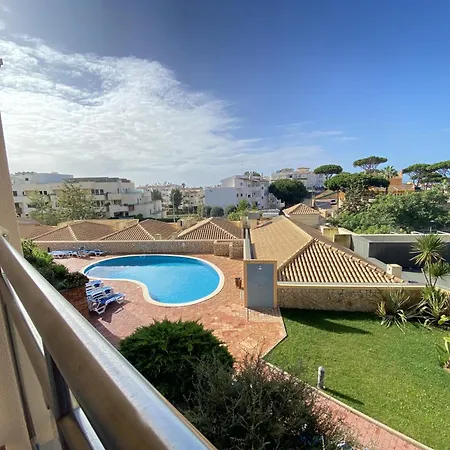 Apartment Sunny Style With Pool By Homing